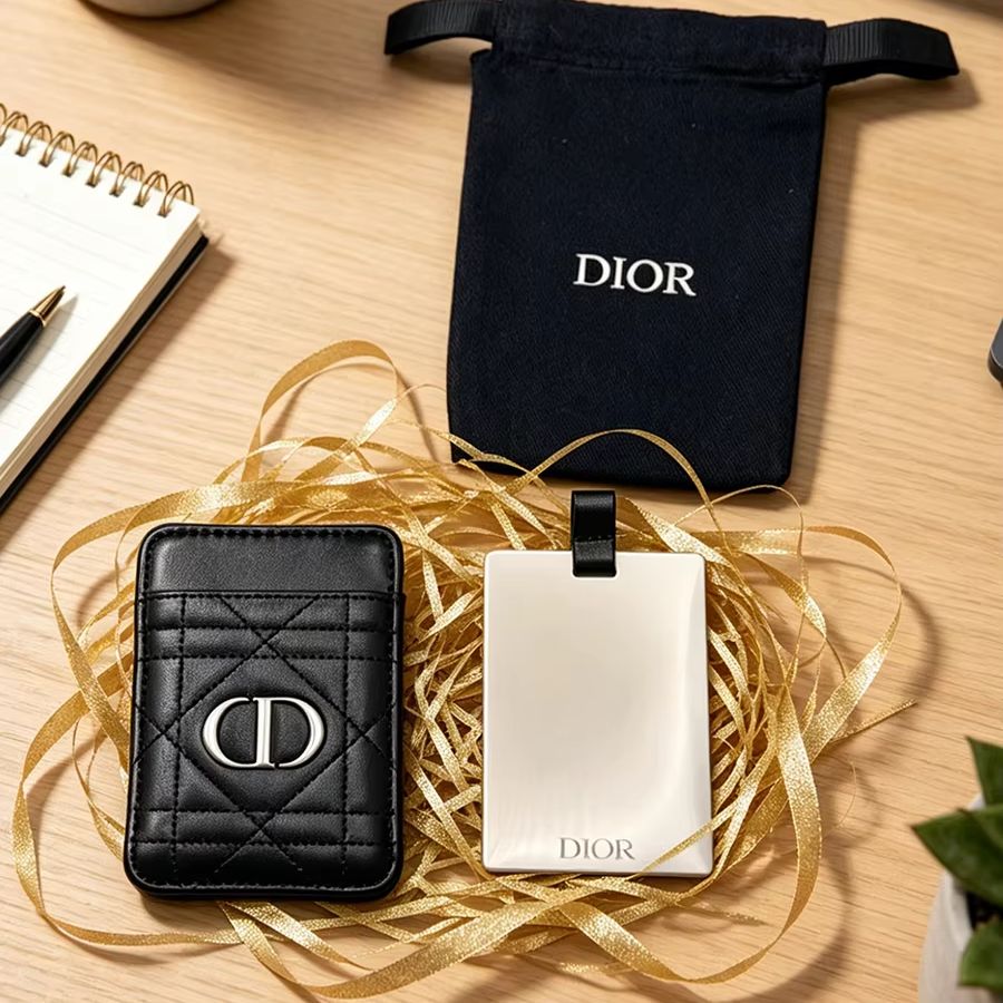 Beauty Makeup Dior - Dior Dior'un Çantası Çok Fonksiyonlu Taşınabilir