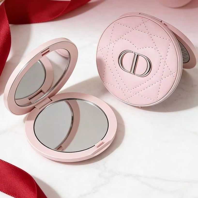 DIOR Deri Makyaj Aynası, Dahil - Beauty Makeup Dior incelemesi ve fiyatı